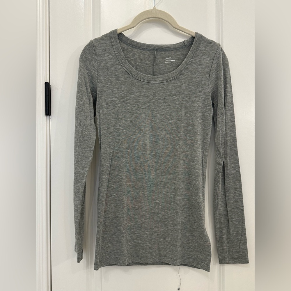 GAP MAXHEAT UNECK Heather Gray Long Sleeve Women's Tee XSmall